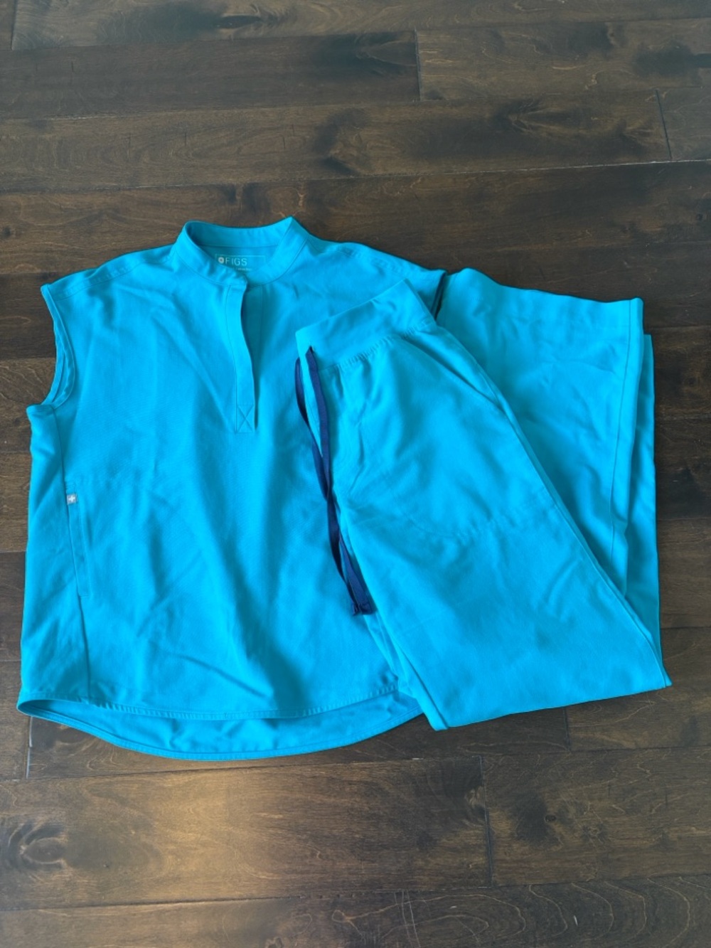 Figs Teal Scrub Set